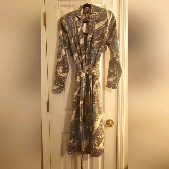 Women's AFRM RIKA Trench Coat Abstract Snake - Picture 2 of 6